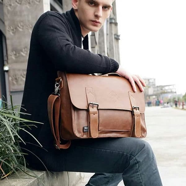 نکات مهم هنگام خرید کیف رودوشی چرم مردانه