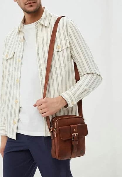 روش استفاده از کیف دوشی مردانه با توجه به نوع استایل آقایان