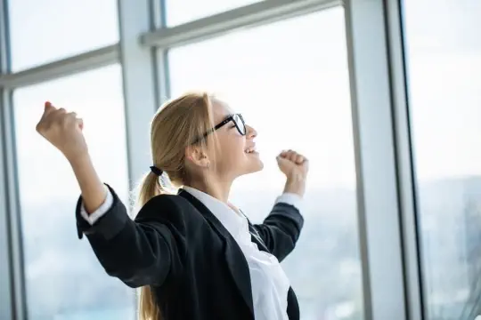 یک زن با اعتماد به نفس یک زن با اعتماد به نفس
