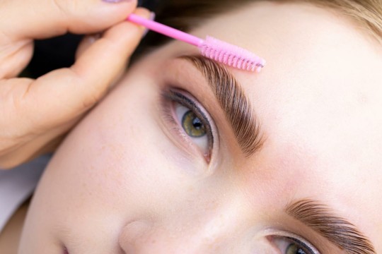 لیفت مای لمینیشن تیاس ، لیفت ابرو در خانه تیاس لیفت مای لمینیشن تیاس ، لیفت ابرو در خانه تیاس
