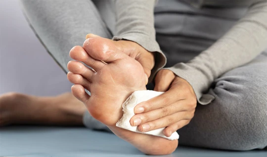 C:\Users\Moein\Desktop\Sweating on the soles of the feet.jpg C:\Users\Moein\Desktop\Sweating on the soles of the feet.jpg