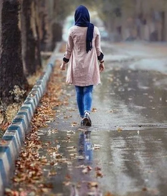 پروفایل تنهایی زن